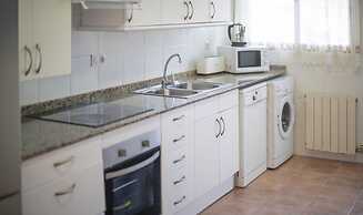 R142 - B4 Manila Resort Centrales