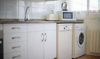 R142 - B4 Manila Resort Centrales