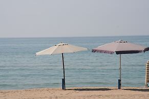 R142 - B4 Manila Resort Centrales