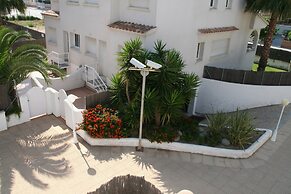 R142 - B4 Manila Resort Centrales