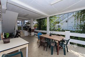 Apartments Lela next to the beach