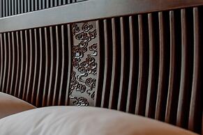 Spirited Silky Inn