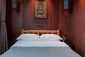 Spirited Silky Inn