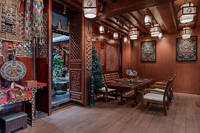 Spirited Silky Inn