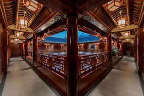 Spirited Silky Inn