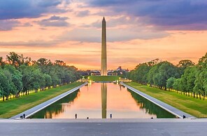 Luxury Penthouse of Lorton VA