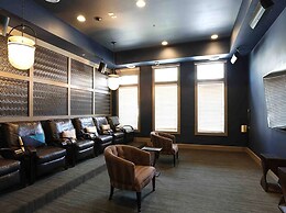 Luxury Penthouse of Lorton VA