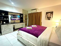 The Shades Hotel 50 meter Beach Front