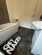 Cosy Manchester House Near Etihad and Coop Live