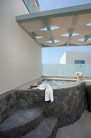 Katerina Villas 11 12 13 & 3PriveJacuzzi