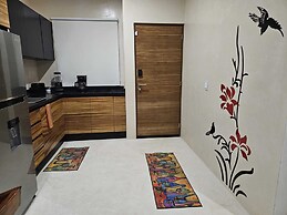 Elegant 1 Bedroom - 1 bathroom Apartment