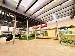 Velocity Suites KL by Rit