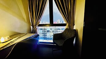 Velocity Suites KL by Rit