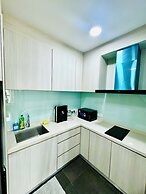 Velocity Suites KL by Rit