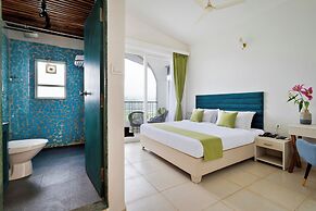 Stone Wood Hotel Amboli