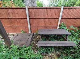 Vc - Cottage In The City