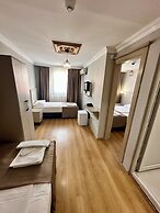 Crowned Exclusive Hotel