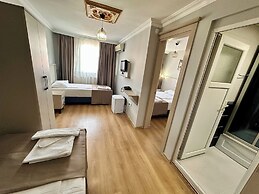 Crowned Exclusive Hotel