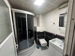 Crowned Exclusive Hotel