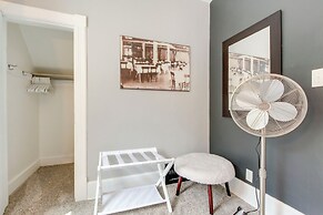 3 Mi to Road America: Spacious Elkhart Lake Home!
