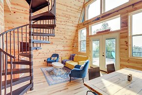 A-frame Hardy Cabin w/ Spring River Views!