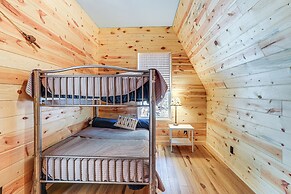 A-frame Hardy Cabin w/ Spring River Views!