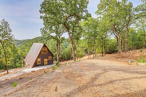 A-frame Hardy Cabin w/ Spring River Views!