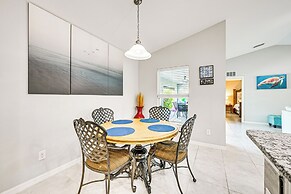 Saltwater Pool & Game Room: Gulf Coast Retreat