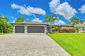 Saltwater Pool & Game Room: Gulf Coast Retreat