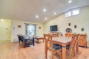 Pet-friendly Tampa Bay Getaway: Walk to the Water!