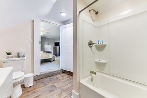 Peaceful Lenoir Home w/ Valley & Mountain Views!