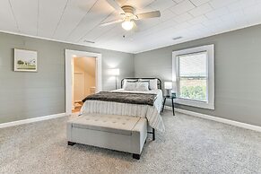 Peaceful Lenoir Home w/ Valley & Mountain Views!