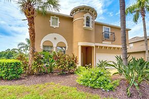 6 Mi to Disney World: Spacious Kissimmee Retreat!
