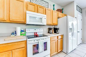 6 Mi to Disney World: Spacious Kissimmee Retreat!