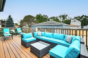 Game Room, Deck & Yard: Chicago Home