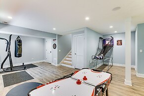 Game Room, Deck & Yard: Chicago Home