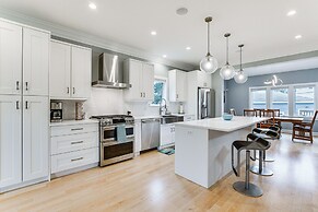 Game Room, Deck & Yard: Chicago Home