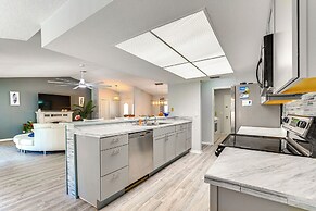 Spring Hill Home: Private Pool, 9 Mi to Beach!