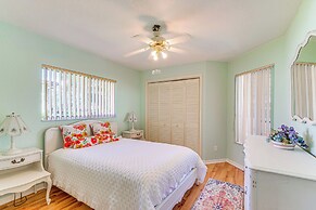 Spring Hill Home: Private Pool, 9 Mi to Beach!