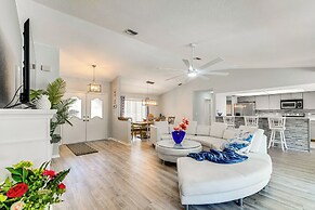 Spring Hill Home: Private Pool, 9 Mi to Beach!