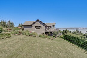 Spacious Camano Home w/ Hot Tub & Water Views!
