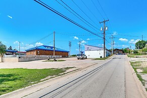 Quiet Rapid City Getaway - Near Dinosaur Park!