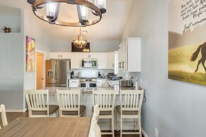 3 Mi to Lake: Home w/ Hot Tub in Show Low