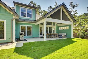 Lakefront Mccormick Retreat w/ Patio & Pool Access