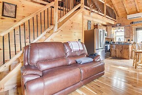Hike & Fish! Cabin Near Hocking Hills State Park
