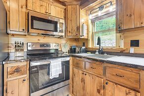 Hike & Fish! Cabin Near Hocking Hills State Park