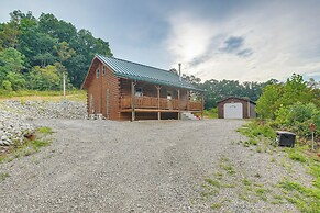 Chillicothe Cabin Near Hocking Hills State Park!