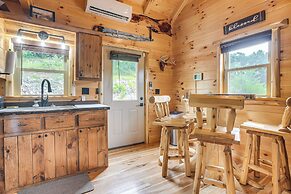 Hike & Fish! Cabin Near Hocking Hills State Park
