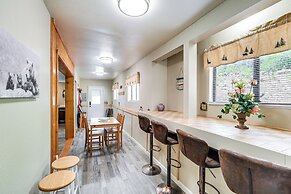 Long Barn Cabin w/ 2 Decks Near Skiing!