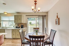 5 Mi to Downtown Harrisburg - Family Home!